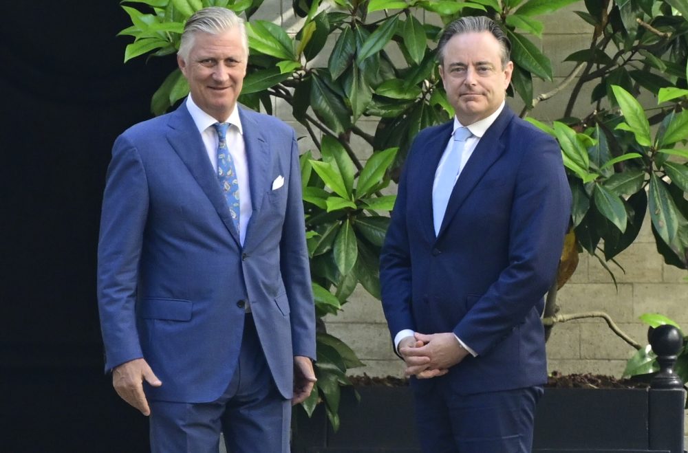 König Philippe und Bart De Wever vor dem Gespräch am Mittwoch