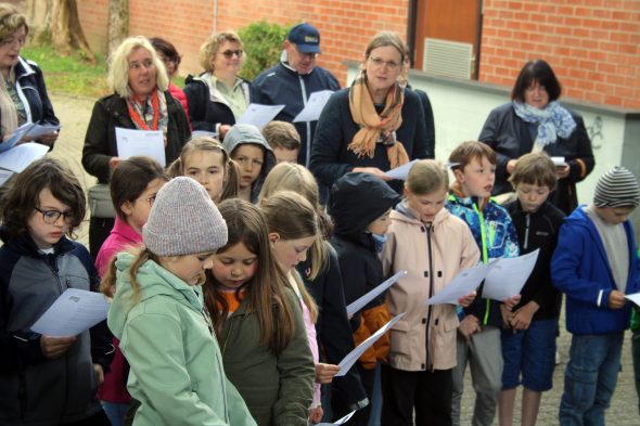 ZFP weiht Maria-Kreuels-Gässchen in Kettenis ein