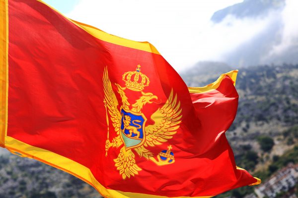 Rote Flagge Montenegros