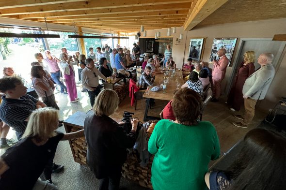 Vivant-Parteizentrale im Pub in Bütgenbach