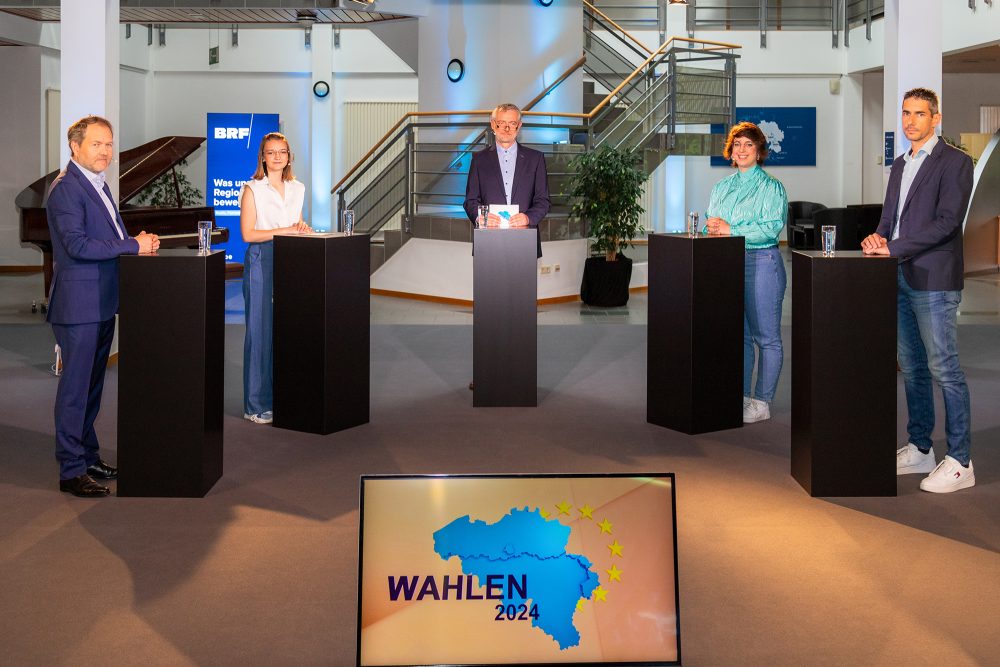 Debatte zu den Föderalwahlen im BRF-Funkhaus