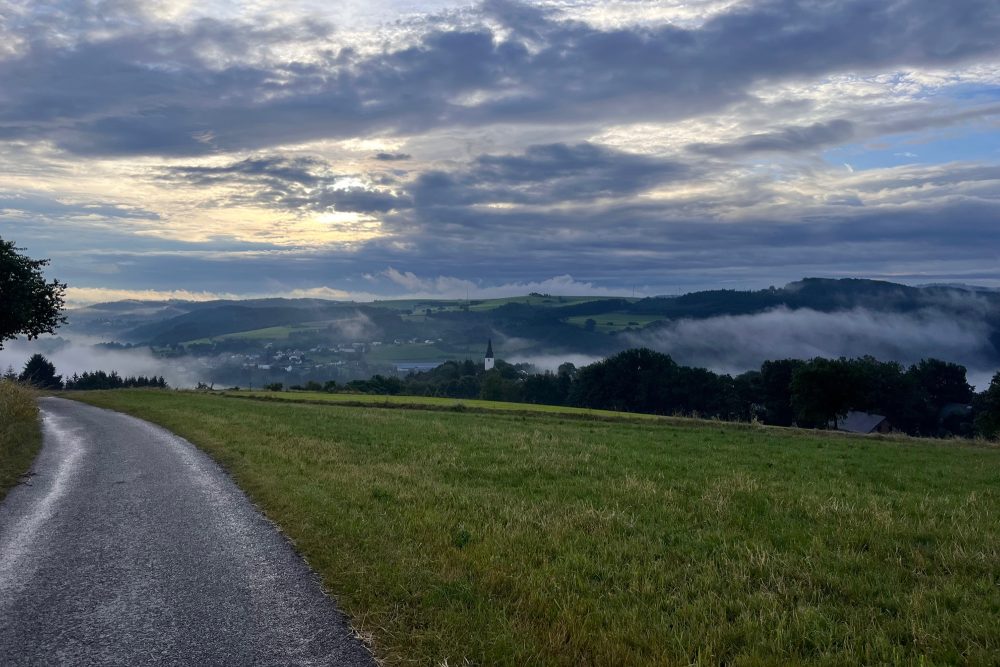 Auf dem "Leichenweg" zwischen Weweler und Lascheid