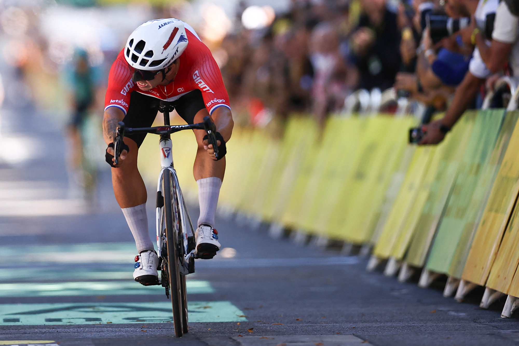 Dylan Groenewegen gewinnt die sechste Tour-Etappe