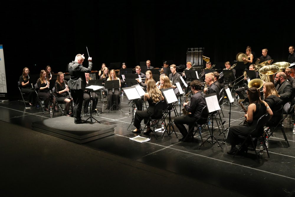 Blasorchester Eifel-Ardennen beim Konzert im Triangel