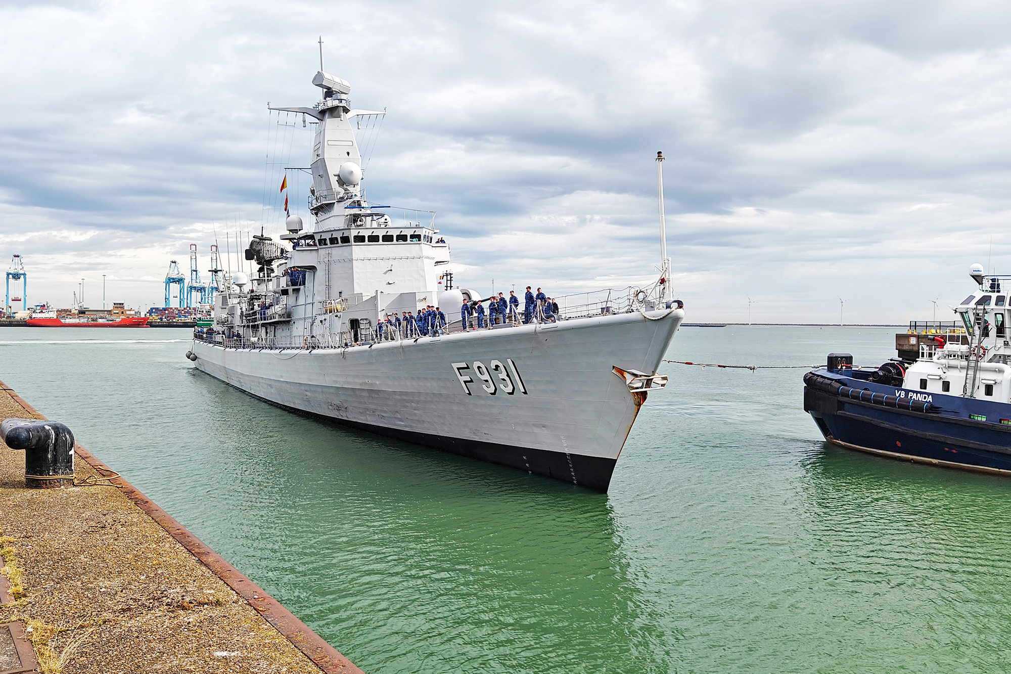 Die Fregatte 'Louise-Marie' im Hafen von Zeebrugge