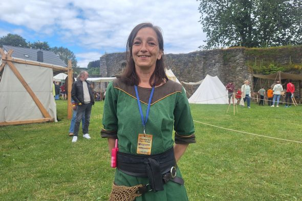 Mittelalterfest in der Burg Reuland: Vanessa Greven vom Tourismus-Dachverband der Gemeinde Burg-Reuland