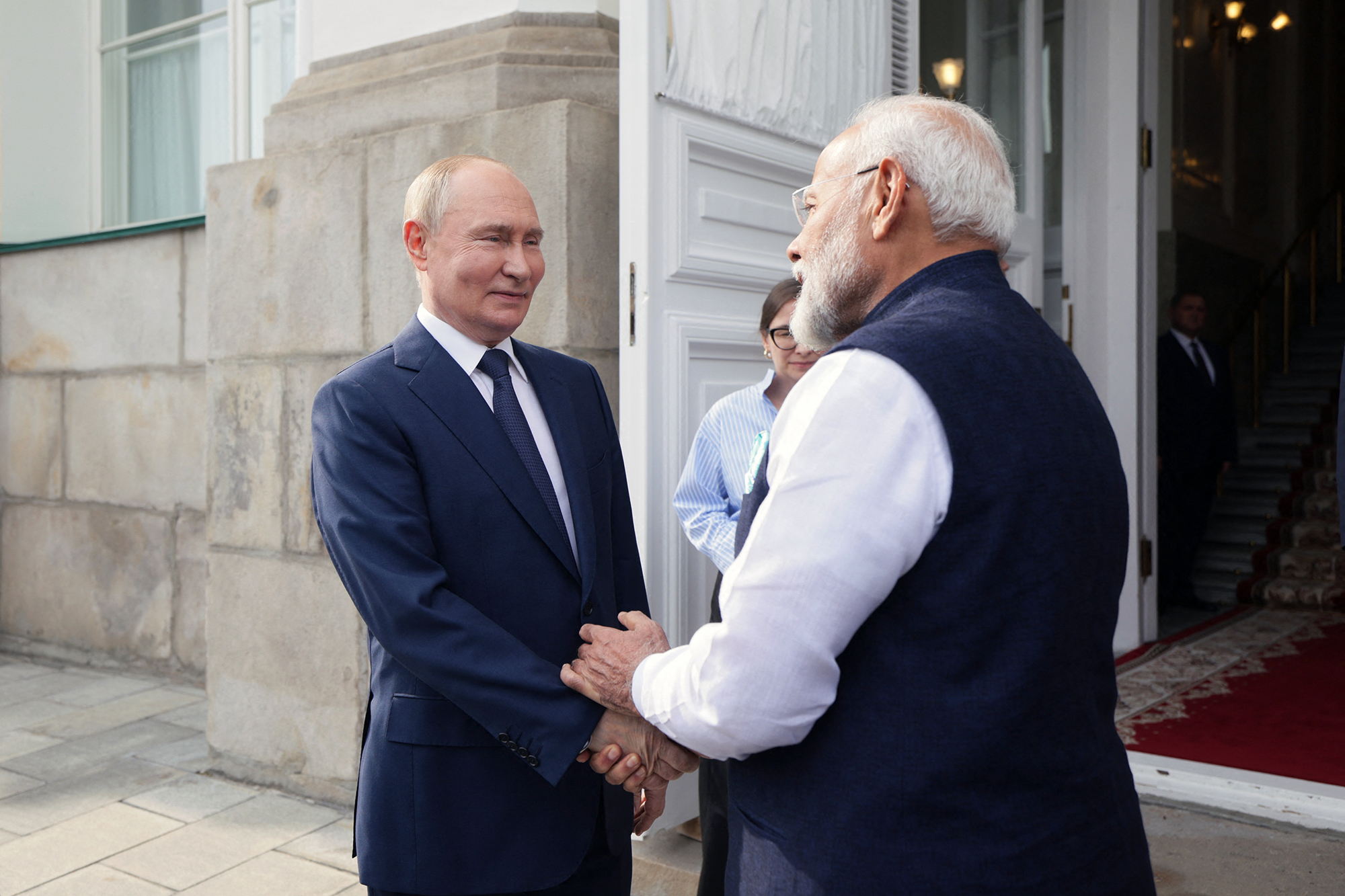 Der russische Präsident Putin und der indische Premierminister Modi nach ihrem Treffen im Kreml in Moskau