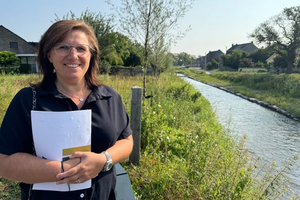 Yolande Daems, die Schöffin für öffentliche Arbeiten in den Voeren