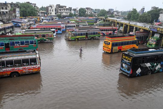 Überschwemmungen in der pakistanischen Stadt Lahore