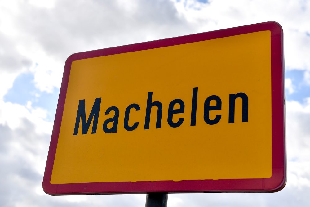 Ortsschild von Machelen