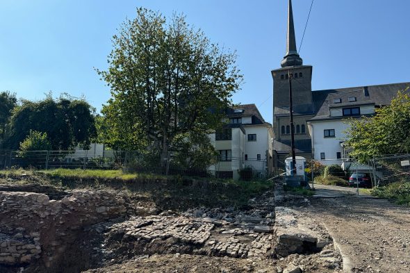 Das Gelände, an dem die Ausgrabungsarbeiten an der Burg St. Vith stattfinden