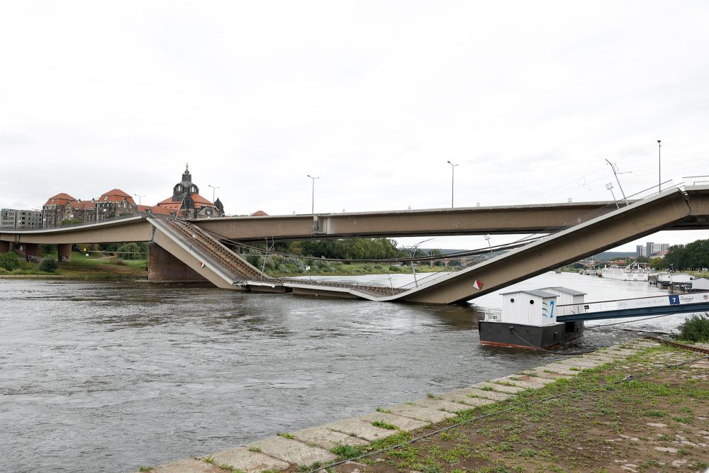 Die Carolabrücke ist auf einer Länge von 100 Metern eingestürzt