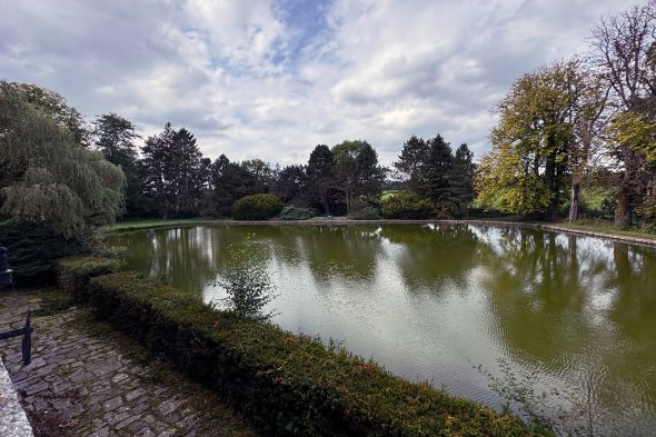 Gartenanlage vom Herrenhaus Amstenrath in Eynatten