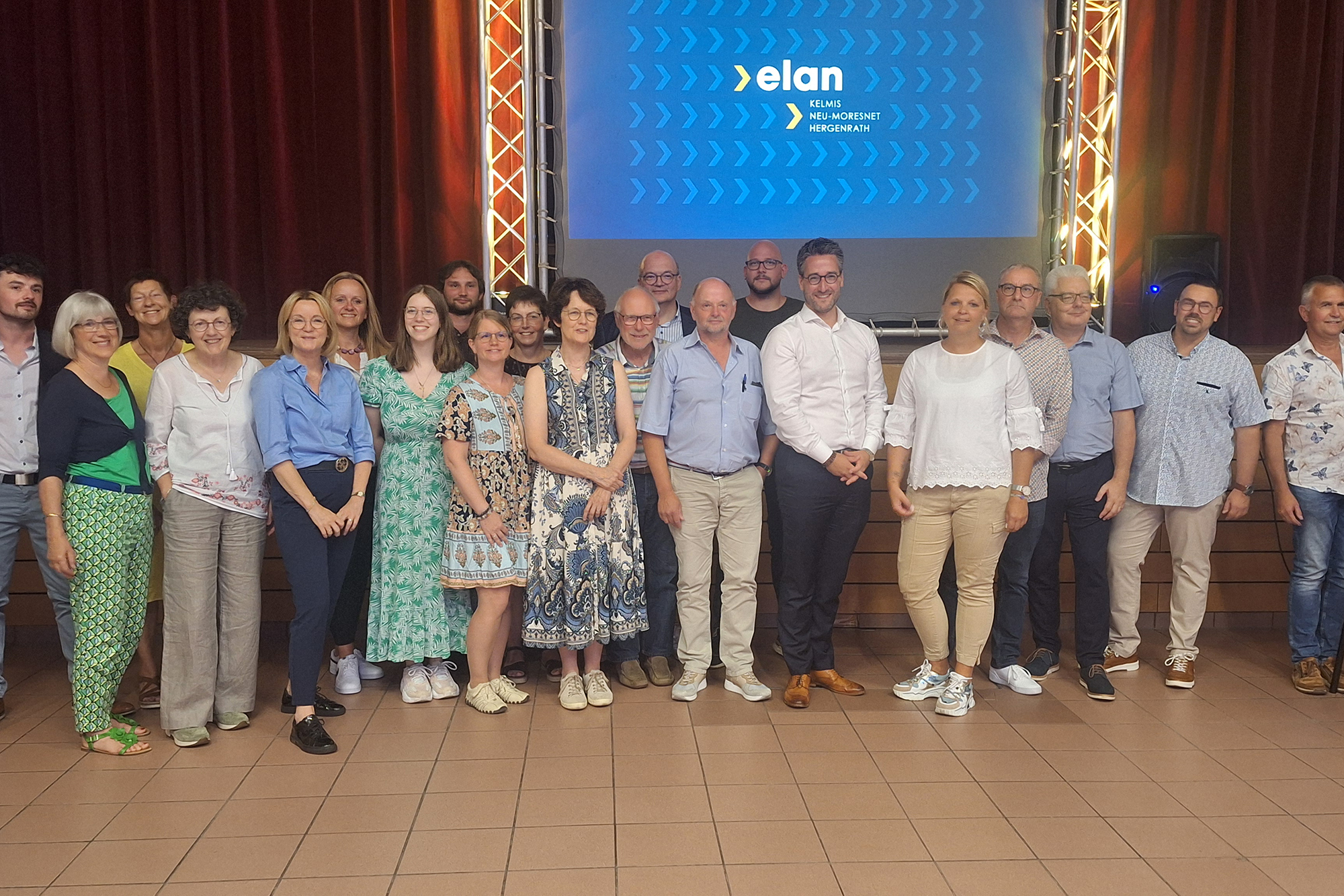 Gruppenfoto der Liste Elan, die bei den Gemeinderatswahlen in Kelmis antreten will