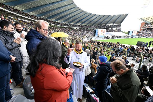 Papst-Messe im König-Baudouin-Stadion