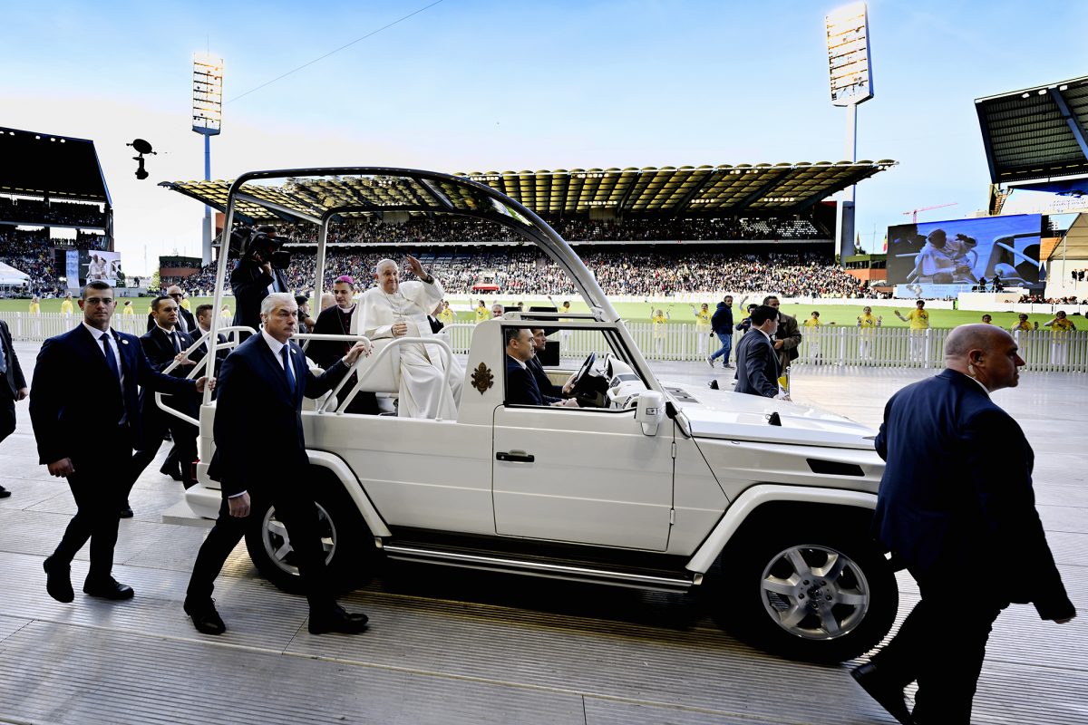 Papst-Messe im König-Baudouin-Stadion