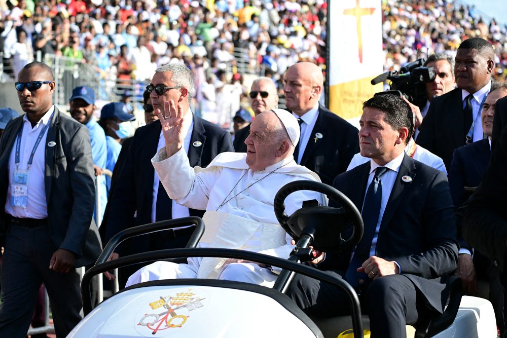 Papst Franziskus beim Besuch in Papua-Neuguinea