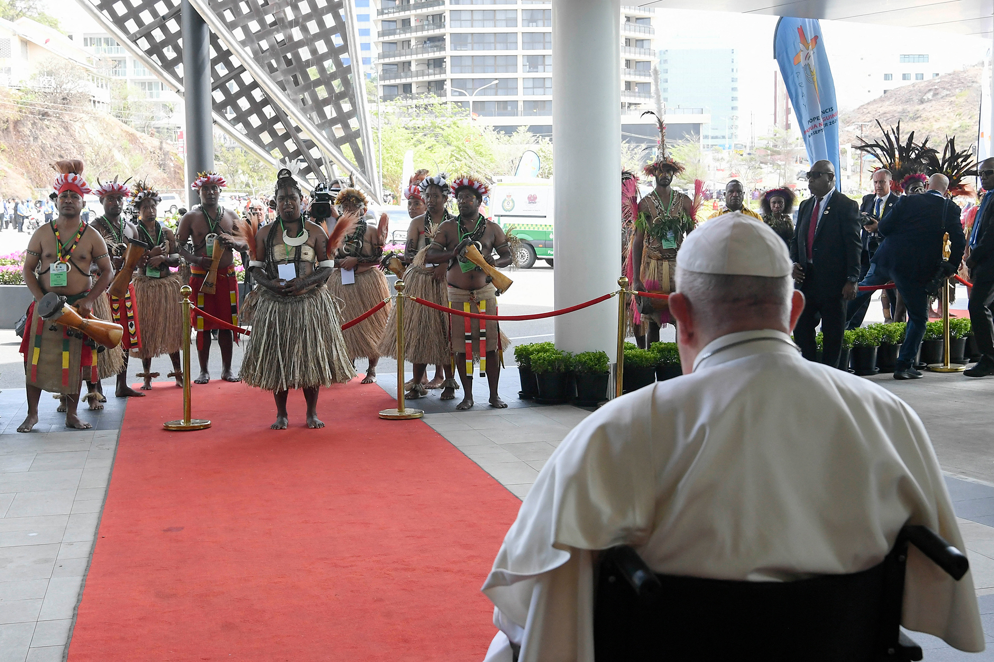 Papst Franziskus bei einem Besuch im Inselstaat Papua-Neuguinea