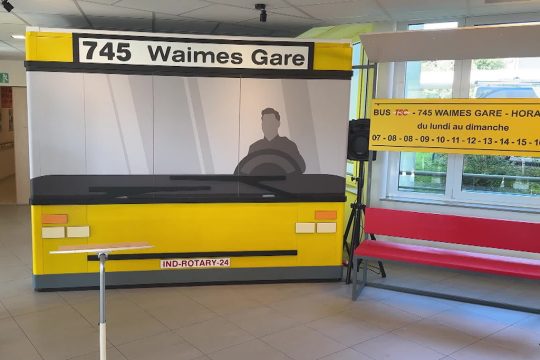 Erinnerungsbus im Seniorenheim "Les Jardins d’Elisabeth" in Weismes