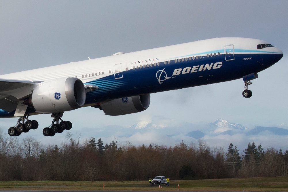 Boeing 777X beim Jungfernflug in Everett, Washington im Januar 2020