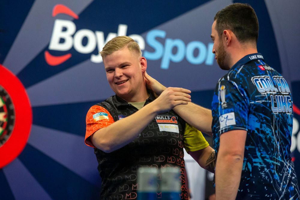 Mike De Decker gewinnt das Finale des World Grand Prix Darts gegen Titelverteidiger Luke Humphries