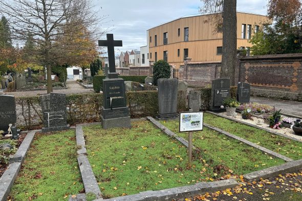 Gräber und Grabsteine auf dem Eupener Friedhof