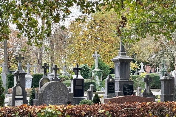 Gräber und Grabsteine auf dem Eupener Friedhof