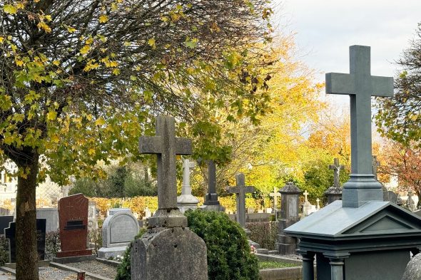 Gräber und Grabsteine auf dem Eupener Friedhof