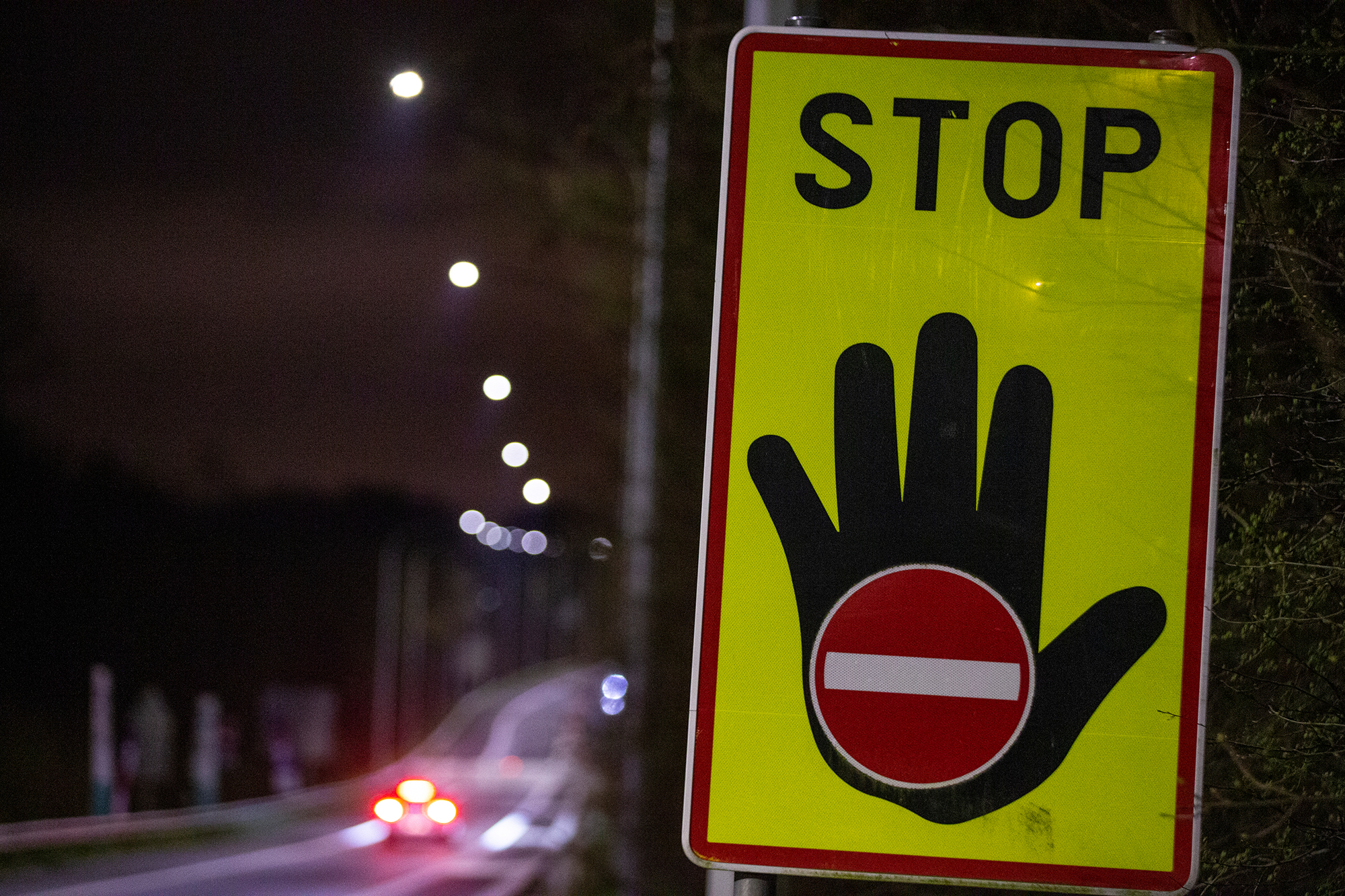 Schild soll Geisterfahrer warnen