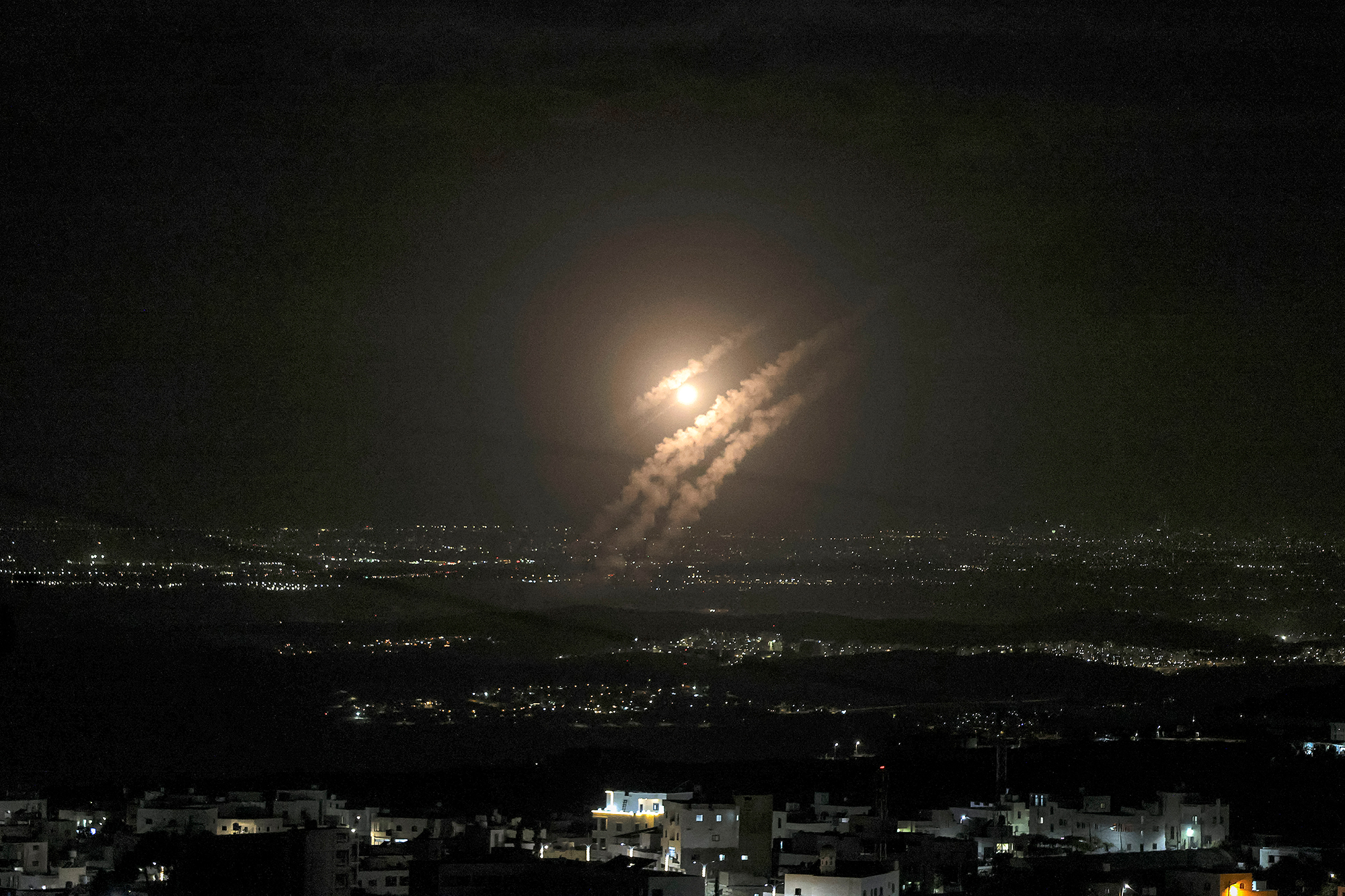 Raketen über der israelischen Stadt Aschdod