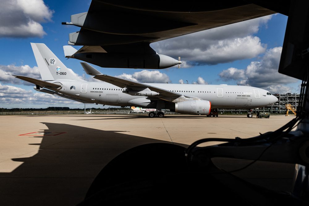 Mit einem solchen Airbus A330 der niederländischen Luftwaffe werden die ersten Belgier aus dem Libanon evakuiert