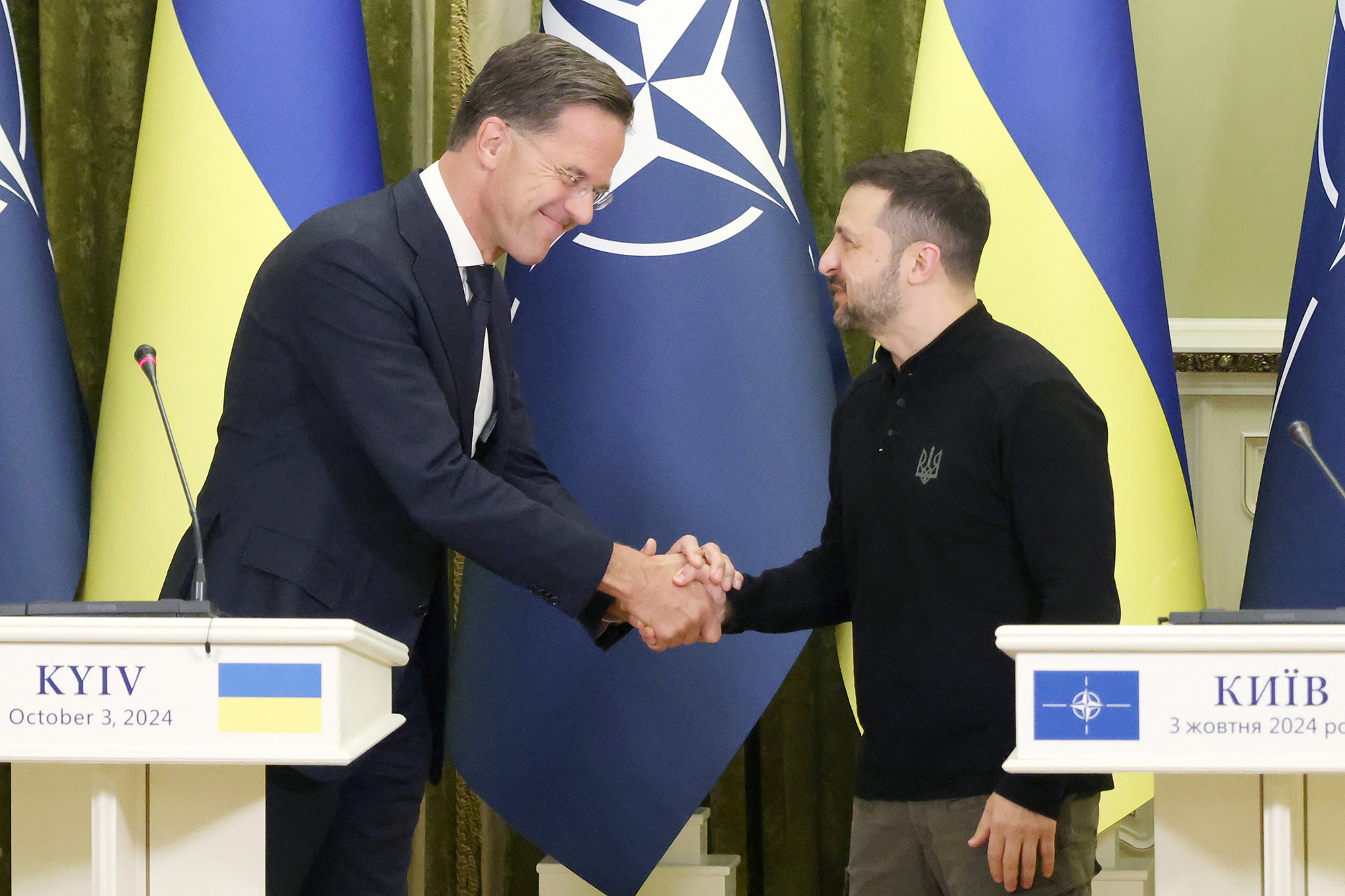 Nato-Generalsekretär Mark Rutte mit dem ukrainischen Präsidenten Wolodymyr Selenskyj