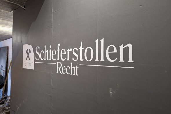 Schieferstollen Recht