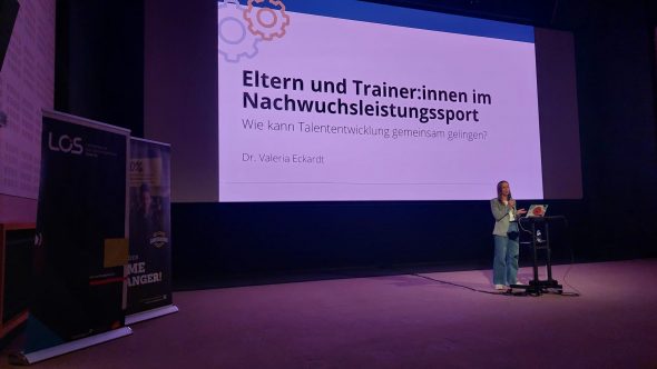 Referat von Dr. Valeria Eckardt zum Thema Talententwicklung im Sport im Kino Corso in St. Vith