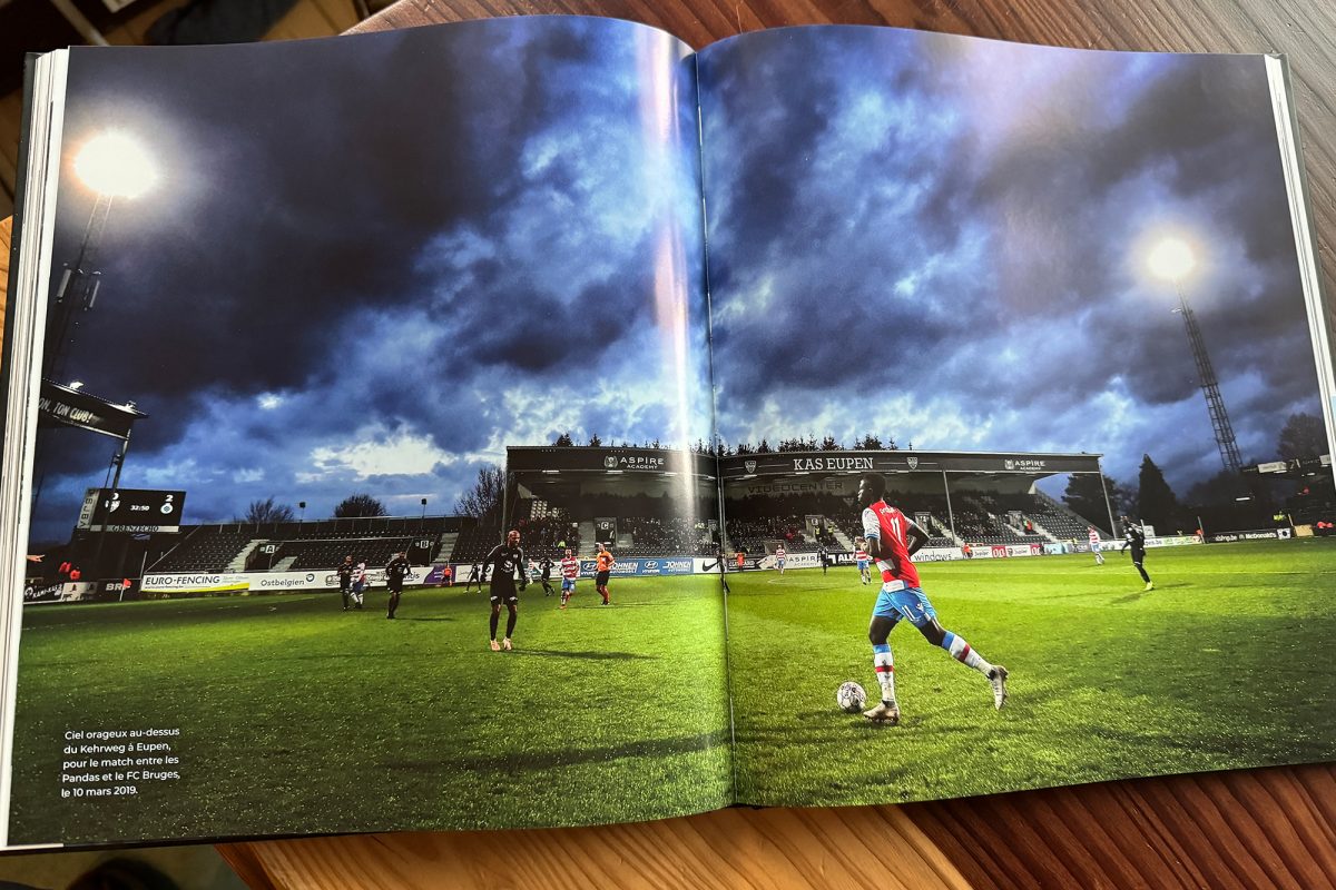 Bild vom Eupener Kehrwegstadion in "Arrêts de jeu" von Bruno Fahy