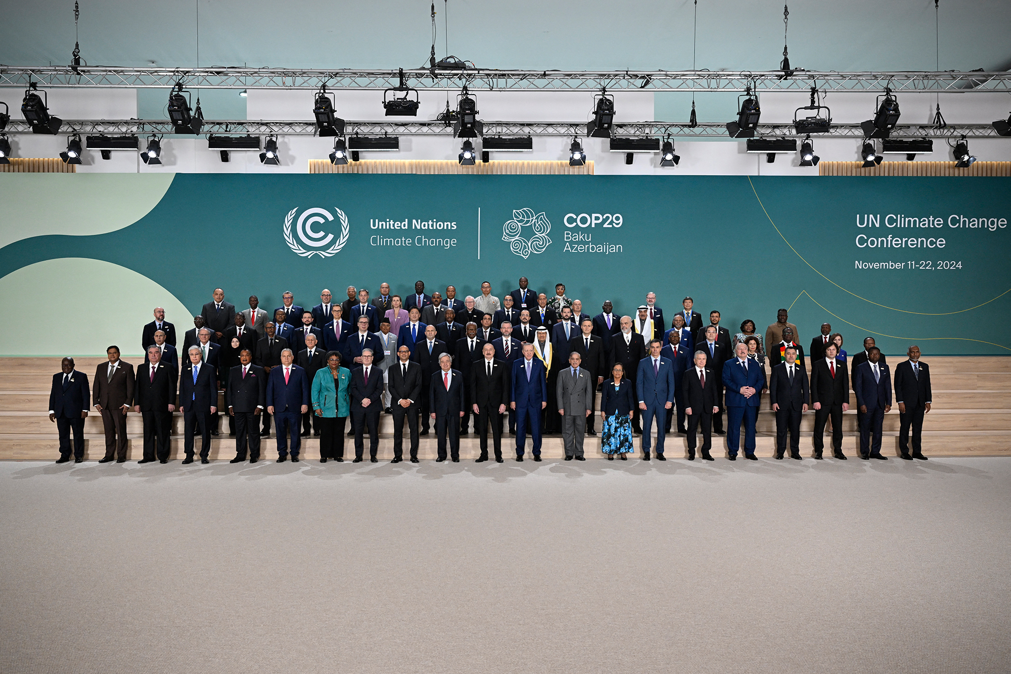 "Familienfoto" bei der Weltklimakonferenz in Baku