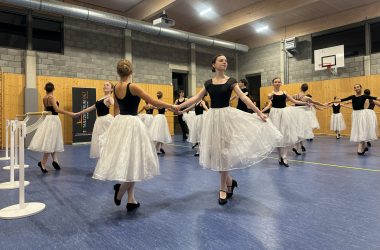 "Ballet des Jeunes" probt für "Coppélia"