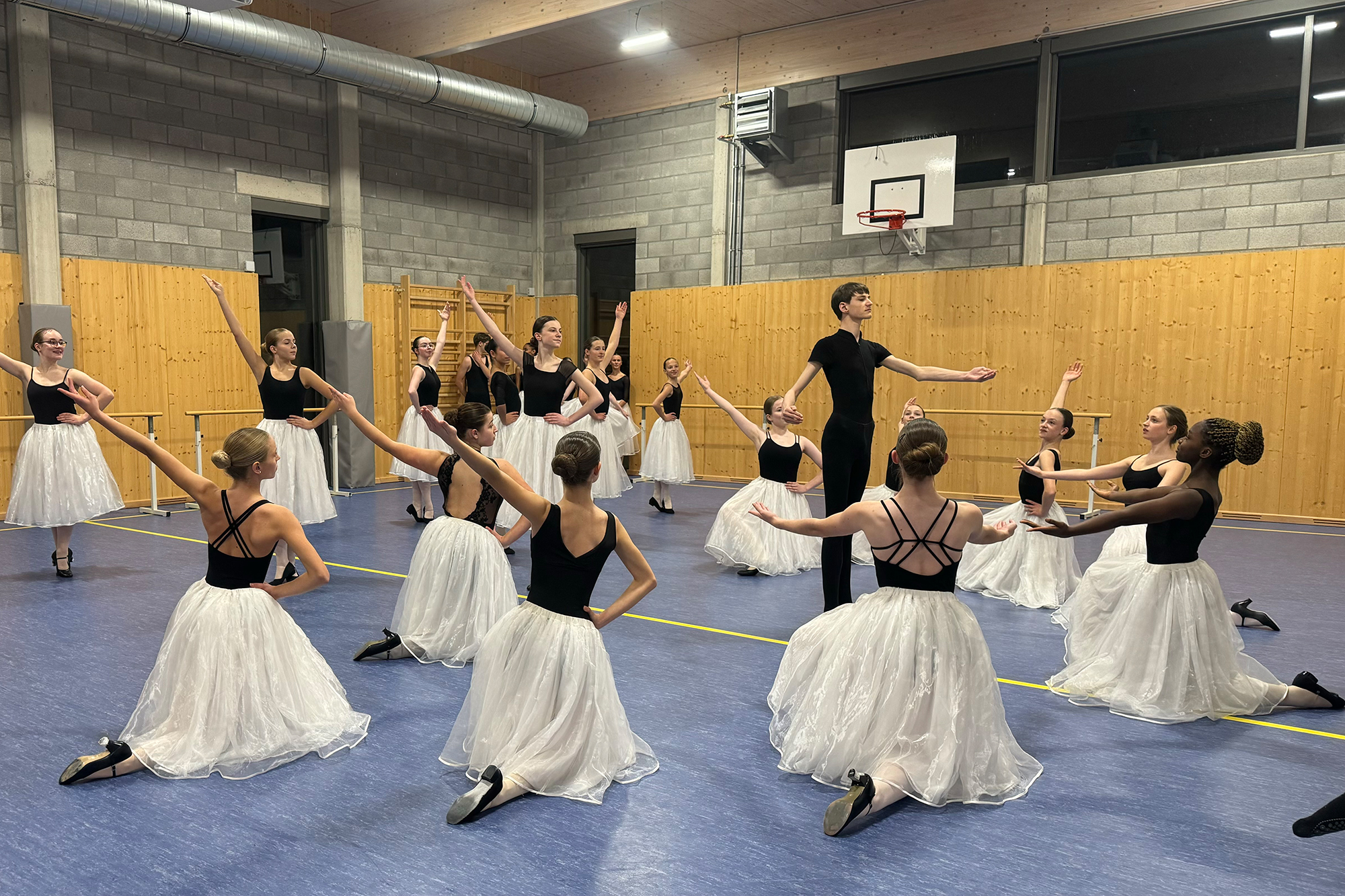 "Ballet des Jeunes" probt für "Coppélia"