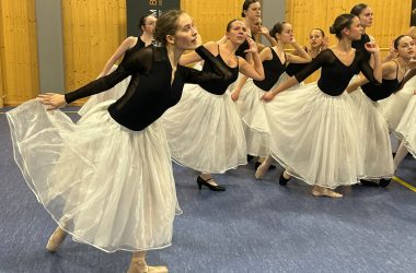 "Ballet des Jeunes" probt für "Coppélia"