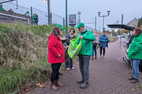 CSC-Mitglieder starten am Bahnhof Eupen zur Demo in Brüssel