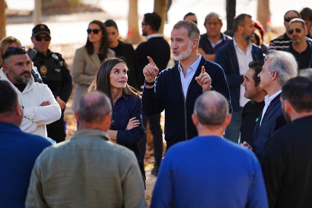 König Felipe und Königin Letizia besuchen den von der Flut stark getroffenen Ort Utiel