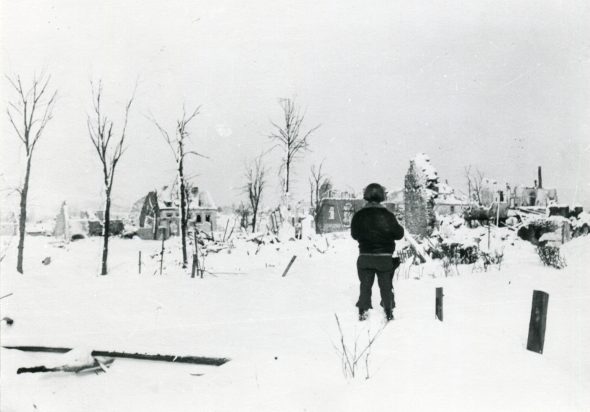 Zerstörungen nach der Ardennenoffensive