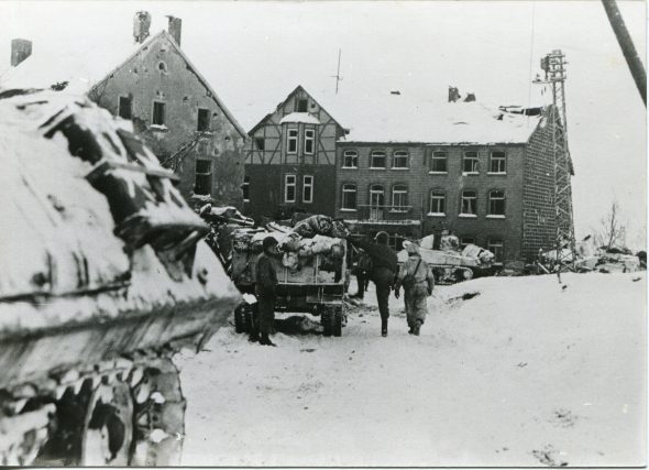 Zerstörungen nach der Ardennenoffensive