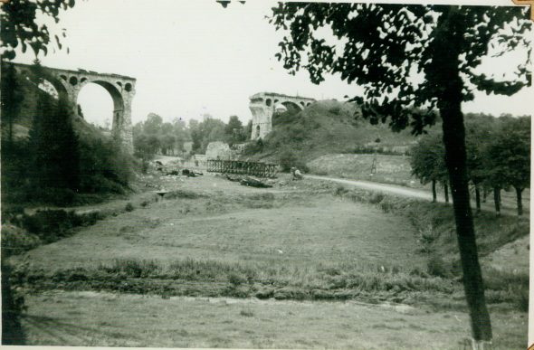 Zerstörte Eisenbahnbrücke in Bütgenbach