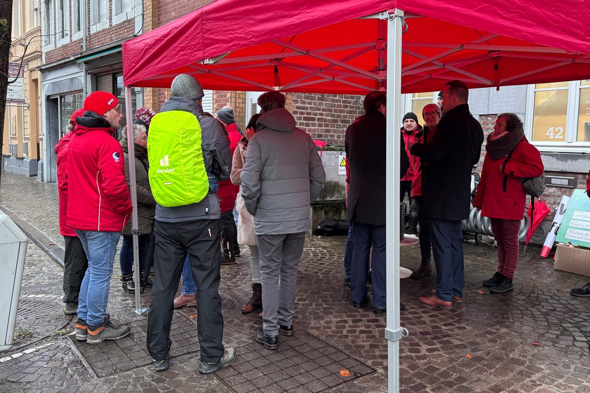 CGSP-Gewerkschaft protestiert vor dem Amtssitz von Ministerpräsident Oliver Paasch gegen die Sparmaßnahmen