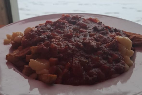 Poutine kommt auch zu Weihnachten in kanadischen Familien auf den Tisch