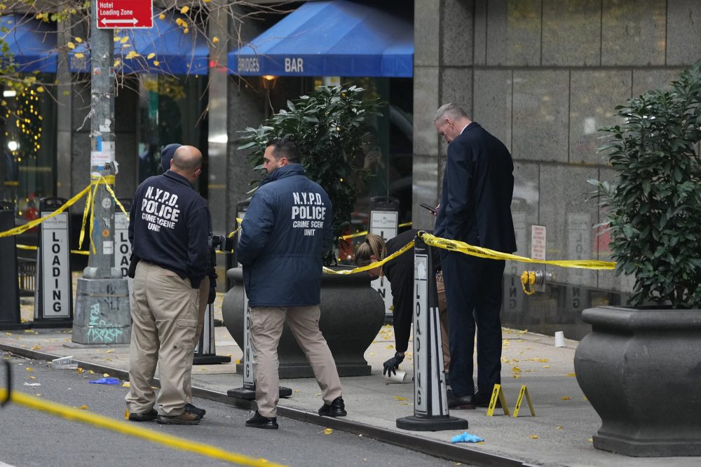 Ermittler am Tatort des tödlichen Anschlags im Zentrum von New York