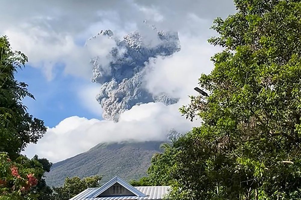 Ausbruch des Vulkans Kanlaon auf den Philippinen