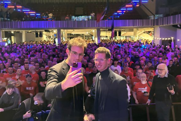 WM-Party: 2.000 Fans feiern Thierry Neuville und Martijn Wydaeghe in St. Vith