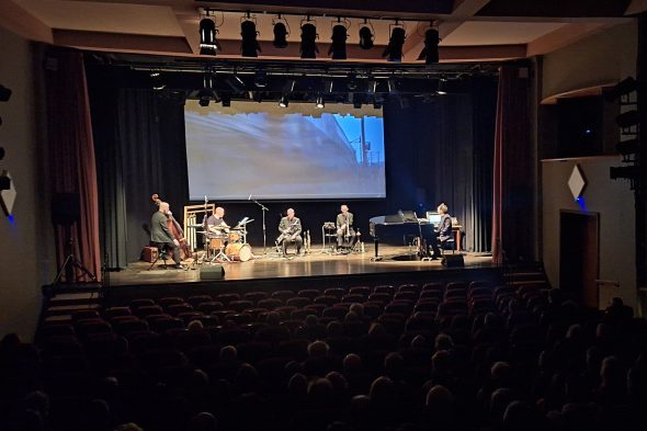 Premiere von "Charade - Henry Mancini Revisited" im Eupener Jünglingshaus